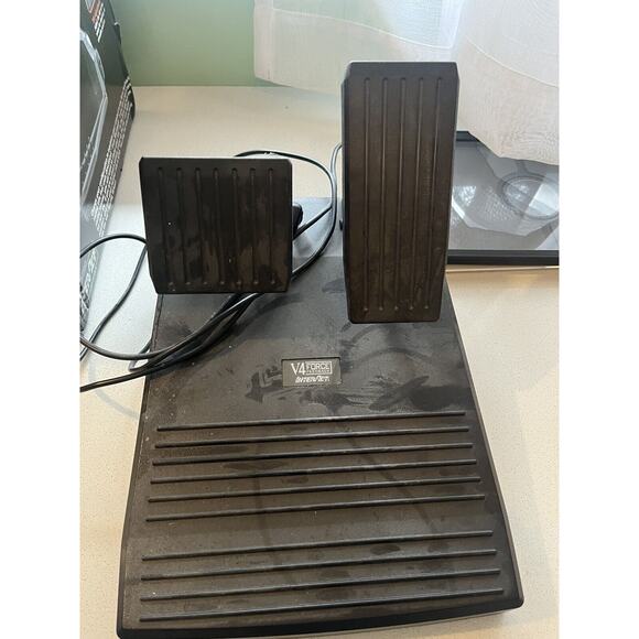 RARE Interact V4 Force Feedback Steering Wheel Pedals For PC Games Windows 95/98 - Picture 7 of 11